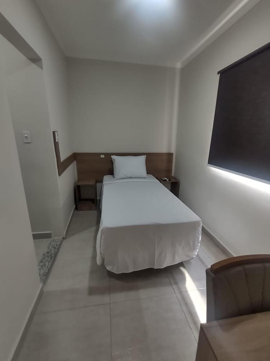 Hotel Internacional グアルーリョス エクステリア 写真