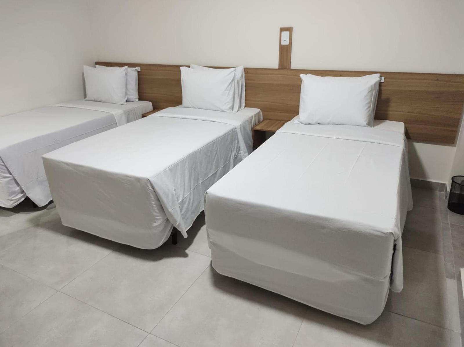Hotel Internacional グアルーリョス エクステリア 写真