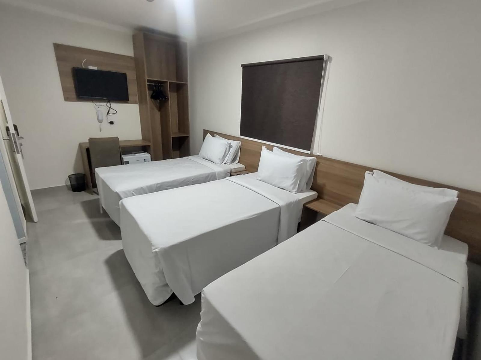 Hotel Internacional グアルーリョス エクステリア 写真