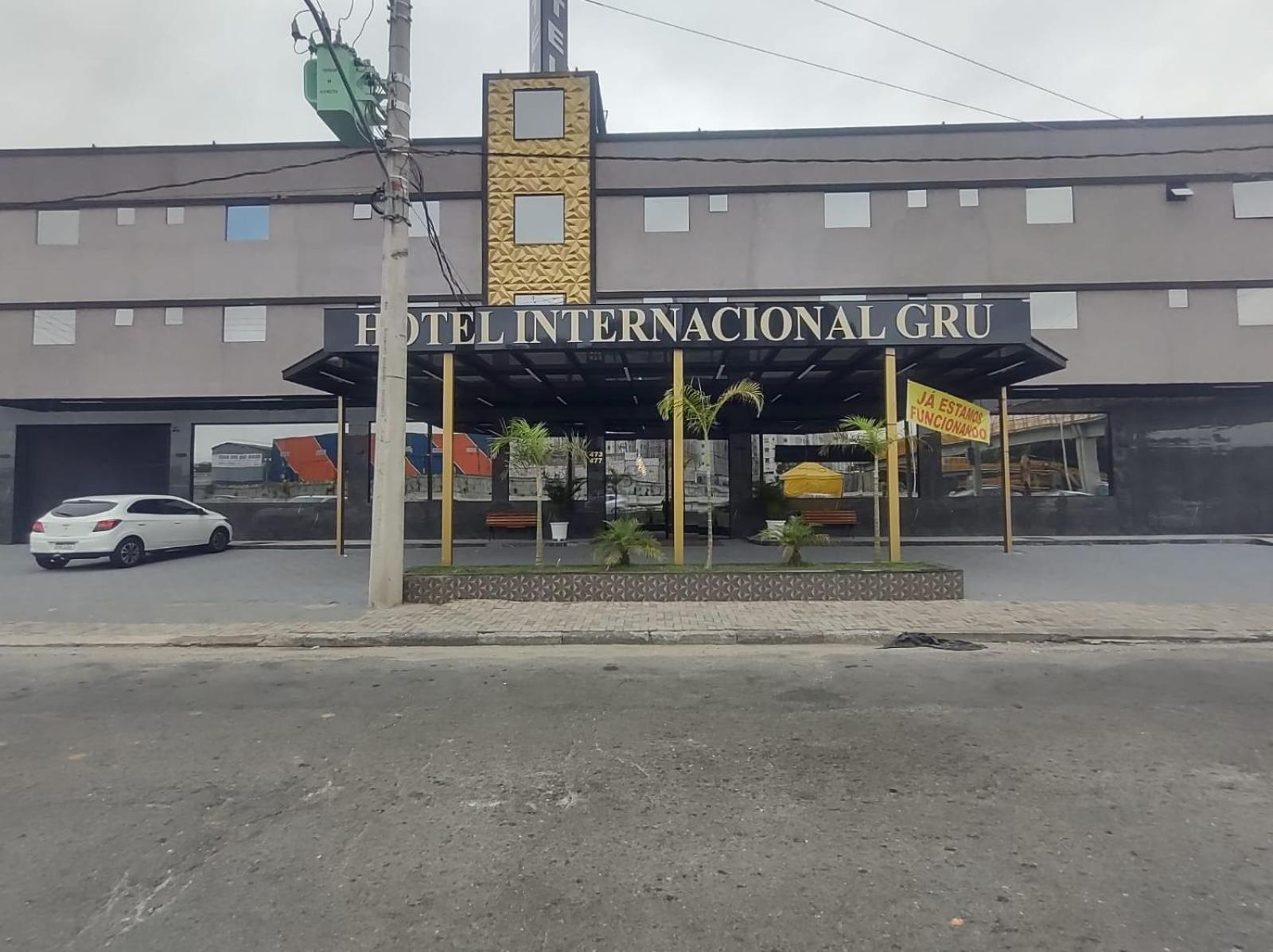 Hotel Internacional グアルーリョス エクステリア 写真